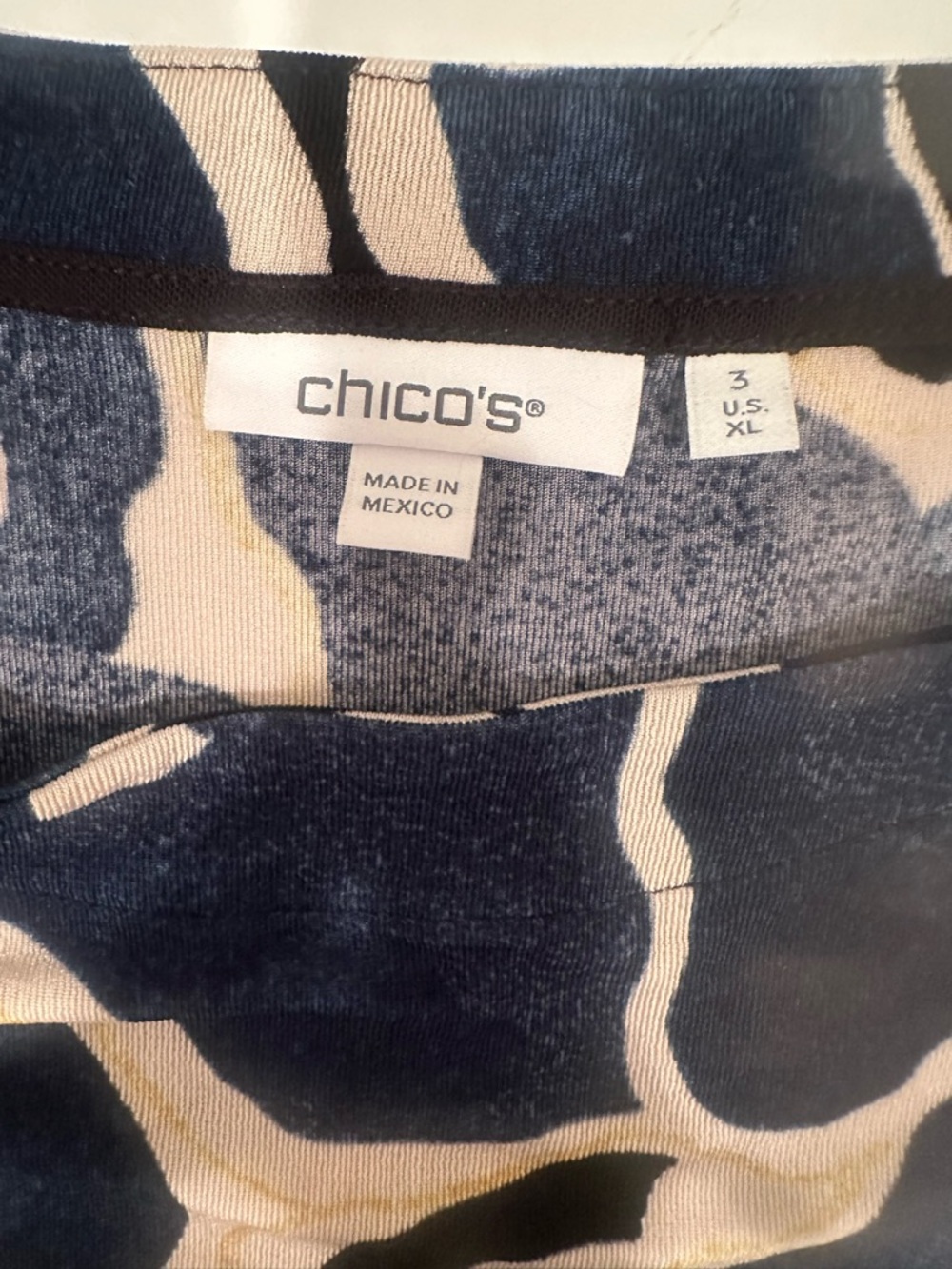 Chico's Floral Print Long Sleeve Blouse Top Stretchy Spring Comfy Sz XL - Picture 7 of 9